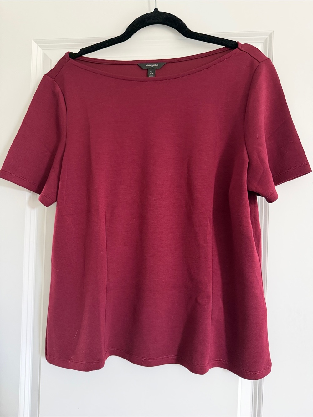 Banana Republic Short Sleeve Boatneck Top - Wine